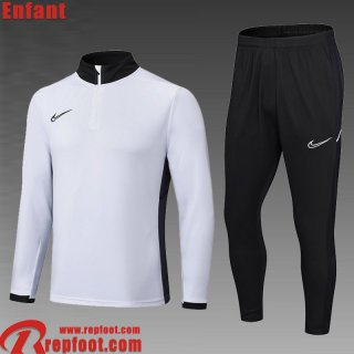 Sporting KIT: Survetement de Foot Enfant 2025 2026 C728