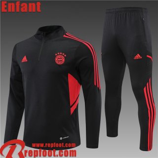 Survetement de Foot Bayern Munich noir Enfant 22 23 TK361